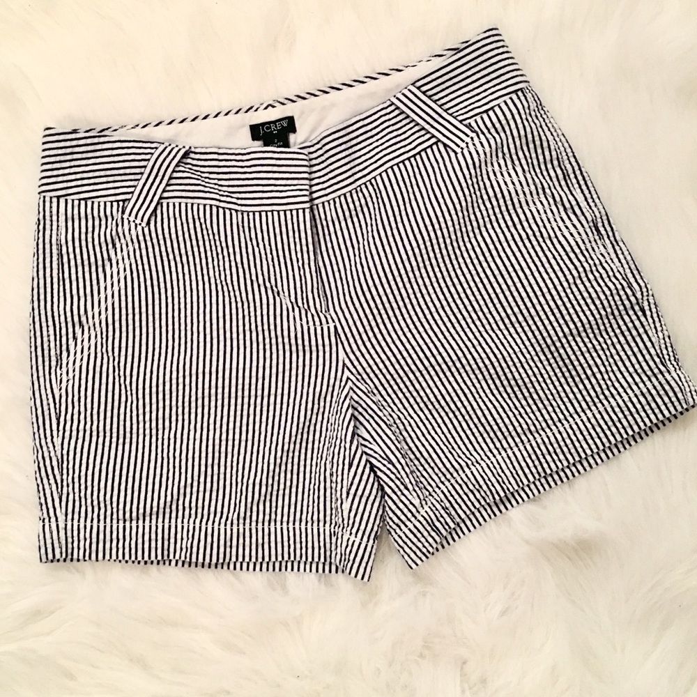 J Crew women’s size 2 City Fit navy striped shorts